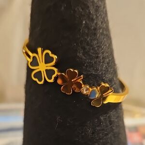 Gold Clover Women's Bracelet